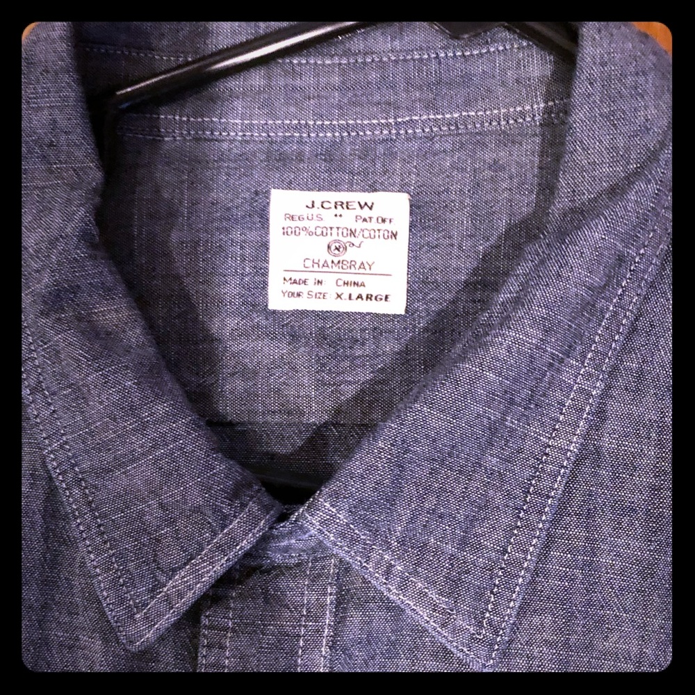 Men's J Crew Chambray Shirt Double Pocket Front